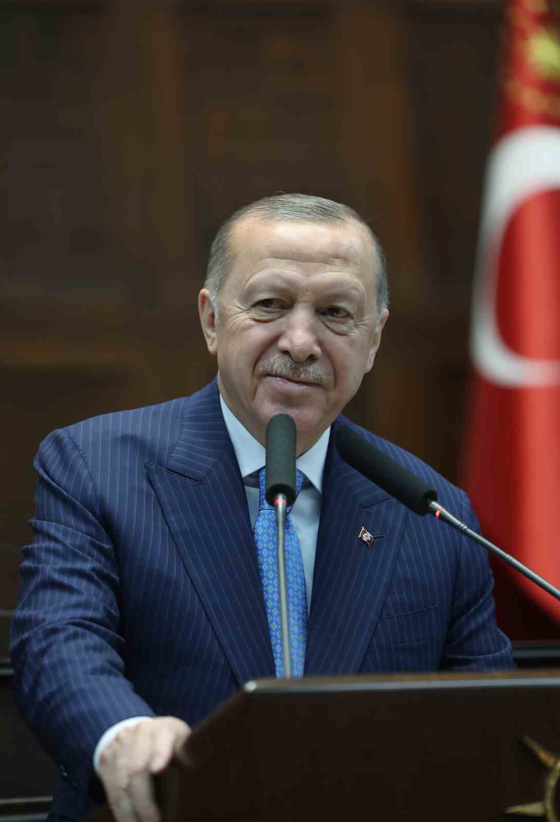 Cumhurbaşkanı Erdoğan: "Bayrağımıza uzanan o kirli elleri muhakkak bulacak, bunun hesabını o hainlerden mutlaka soracağız"
