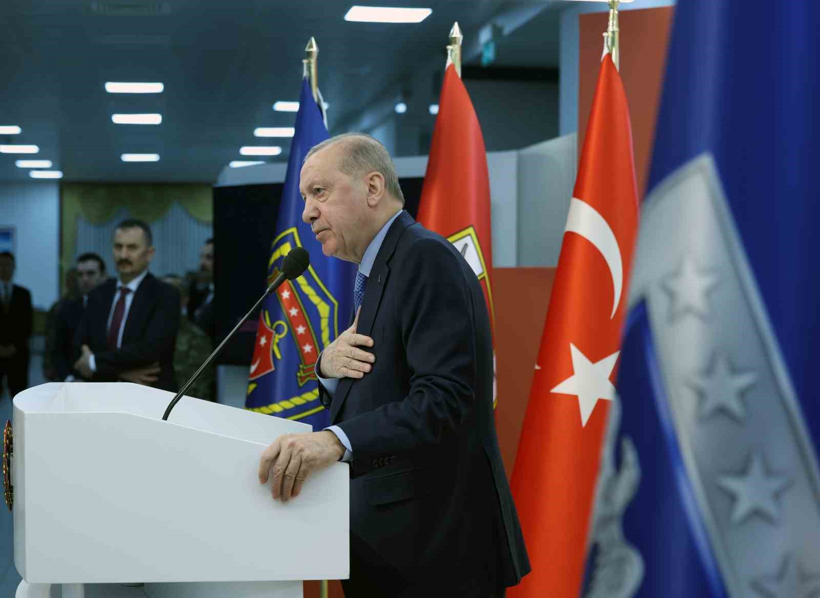 Cumhurbaşkanı Erdoğan: "Bu topraklarda huzur ve barış içinde yaşamak istiyorsak caydırıcılığımızı sürekli arttırmak zorundayız"
