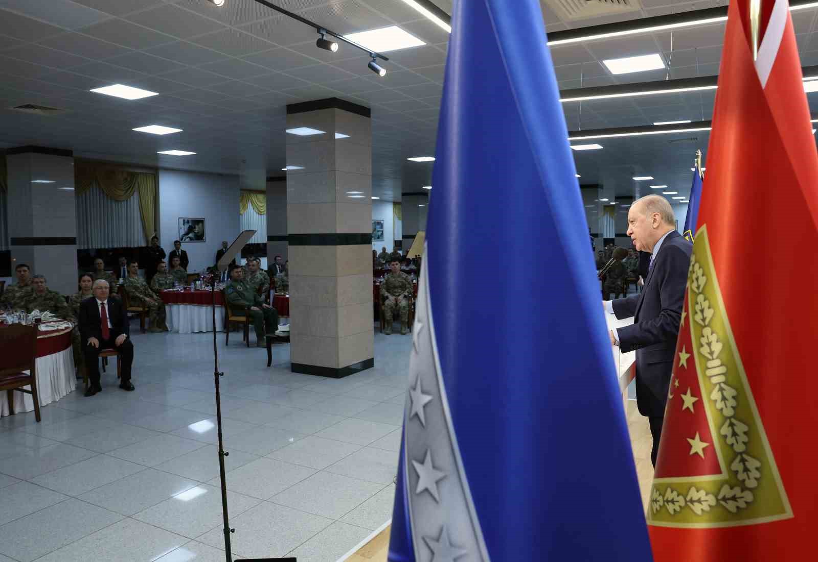 Cumhurbaşkanı Erdoğan: "Bu topraklarda huzur ve barış içinde yaşamak istiyorsak caydırıcılığımızı sürekli arttırmak zorundayız"
