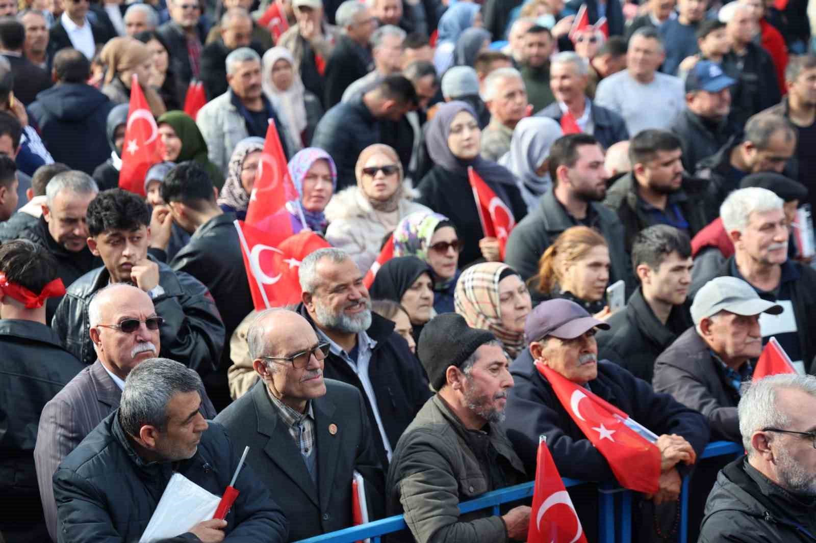 Cumhurbaşkanı Erdoğan: "Çıldır Havalimanı ticari uçuşlara açacağız"
Cumhurbaşkanı Erdoğan: "Çıldır Havalimanı ticari uçuşlara açacağız"