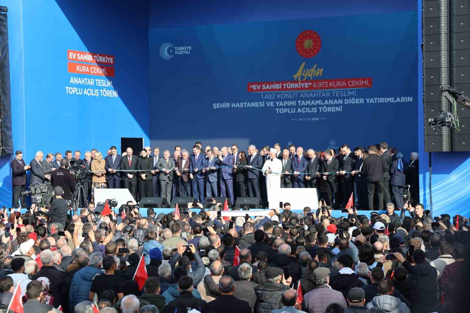 Cumhurbaşkanı Erdoğan: "Çıldır Havalimanı ticari uçuşlara açacağız"
Cumhurbaşkanı Erdoğan: "Çıldır Havalimanı ticari uçuşlara açacağız"