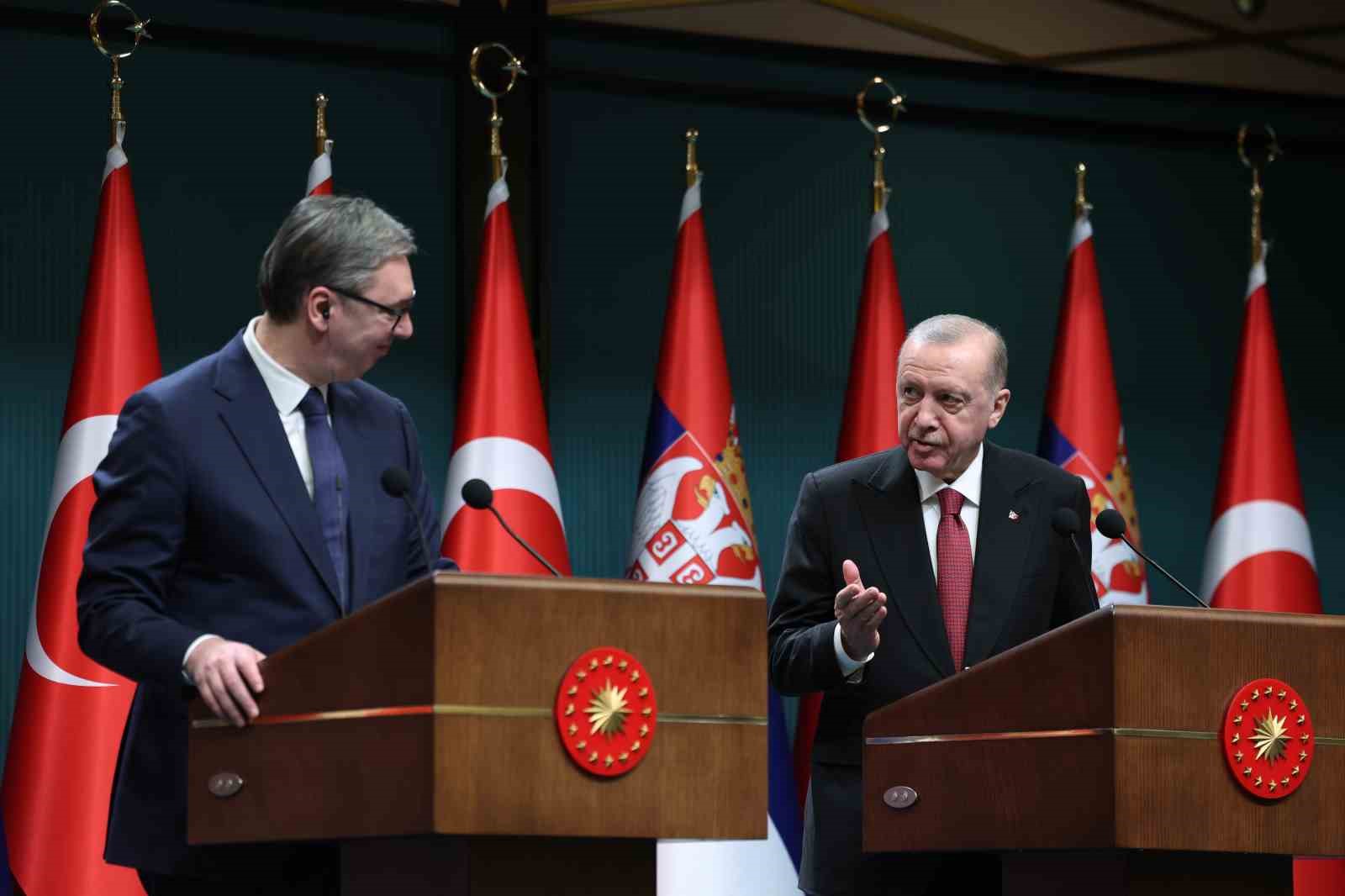 Cumhurbaşkanı Erdoğan: "Dünyada belirsizliğin arttığı dönemde Türkiye olarak çevremizde ve ötesinde barışın ve huzurun tesisi için var gücümüzle çalışıyoruz"
