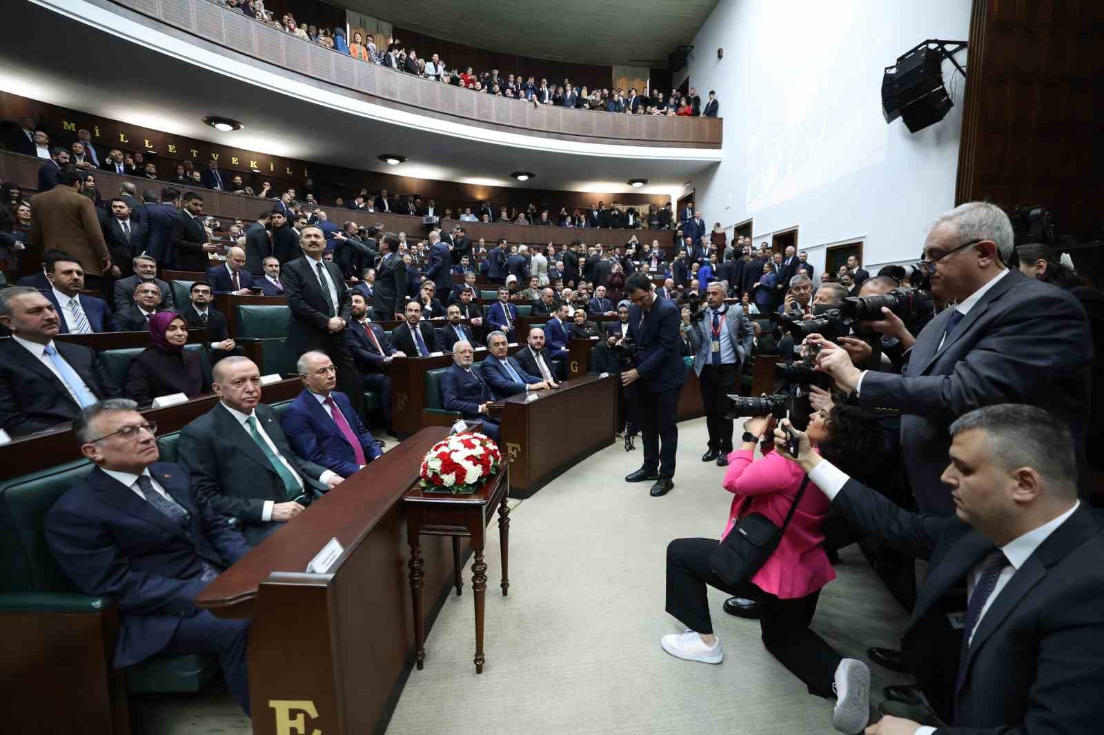 Cumhurbaşkanı Erdoğan: "Emeklilerimizin bu ayki emekli maaş ödemelerini öne çekerek 14 Mart’tan itibaren ödemeye başlıyoruz
