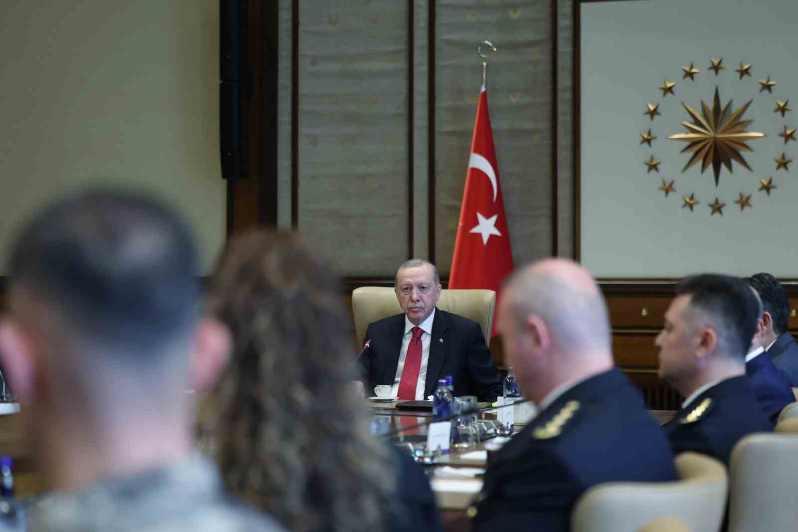 Cumhurbaşkanı Erdoğan: "Emniyet teşkilatımız, suç ve suçluların tamamına karşı gözünü kırpmadan mücadele ediyor"
