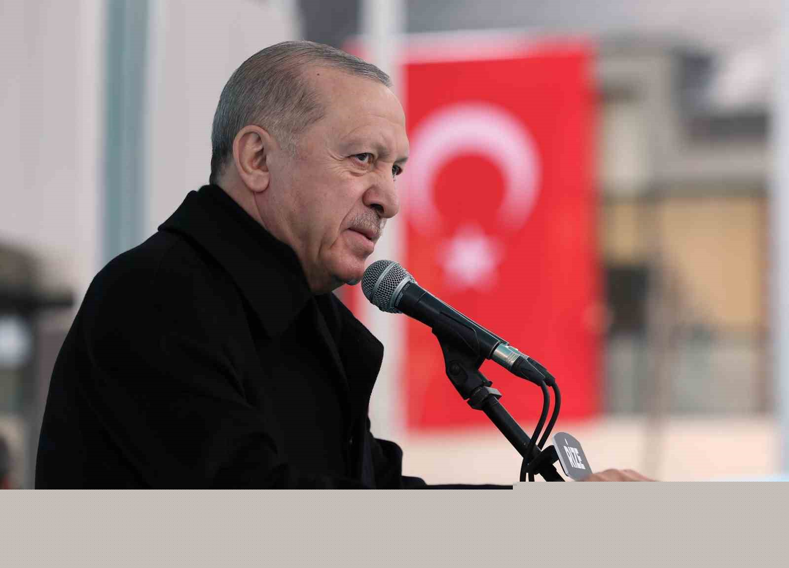 Cumhurbaşkanı Erdoğan: "Etrafımızda füzeler uçuşuyor ama ana muhalefetin umurunda bile değil"
Cumhurbaşkanı Erdoğan: "Etrafımızda füzeler uçuşuyor ama ana muhalefetin umurunda bile değil"