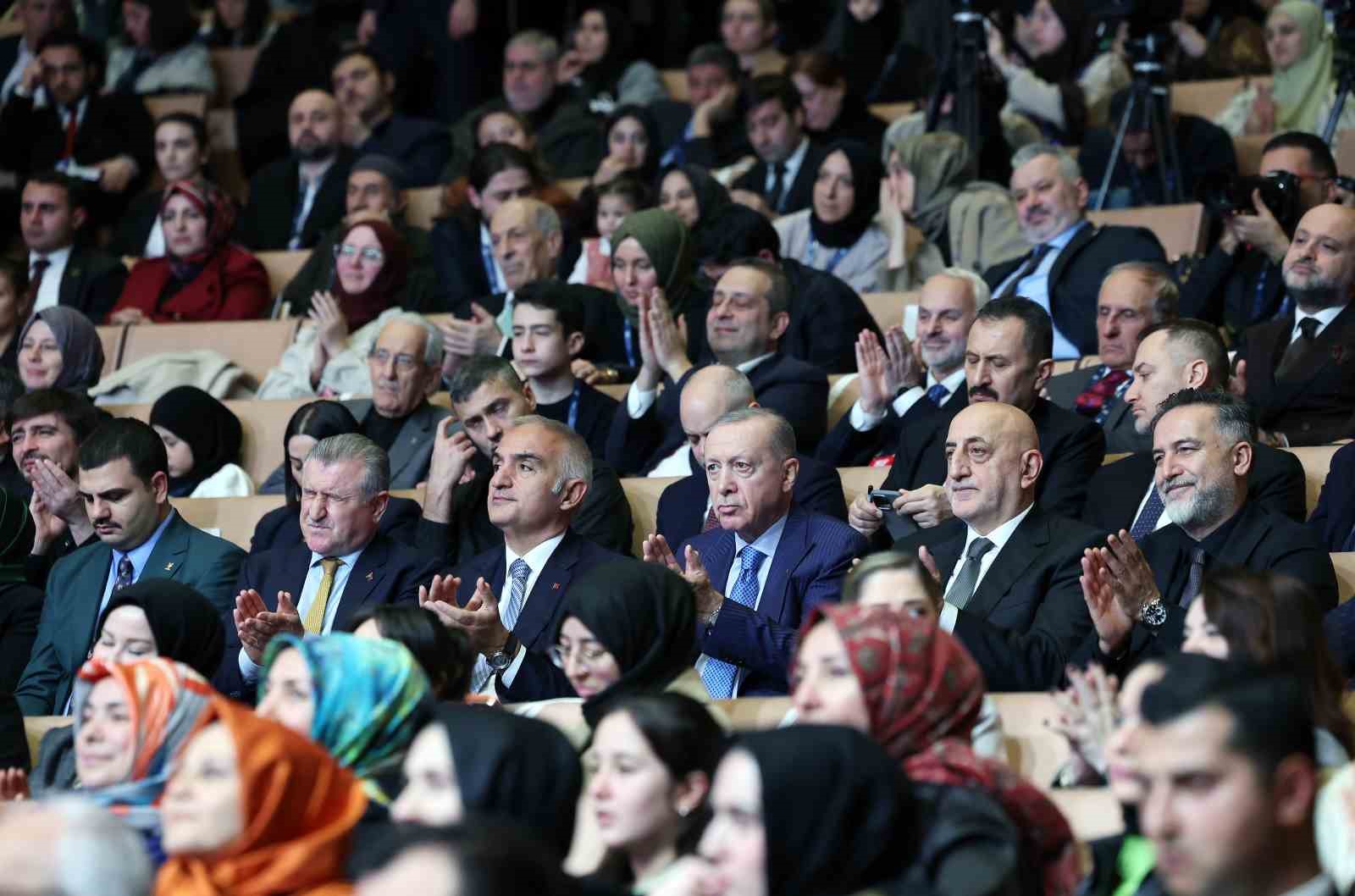 Cumhurbaşkanı Erdoğan: "Gazze’ye konteyner gönderelim diyoruz; ancak Netanyahu denilen bu zalim bu çağrılara asla kulak asmıyor"
