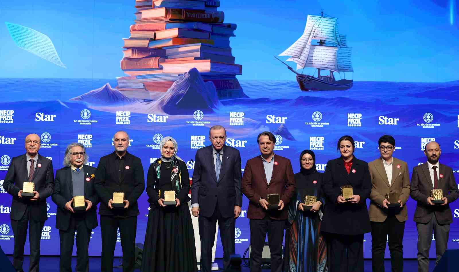 Cumhurbaşkanı Erdoğan: "Gazze’ye konteyner gönderelim diyoruz; ancak Netanyahu denilen bu zalim bu çağrılara asla kulak asmıyor"
