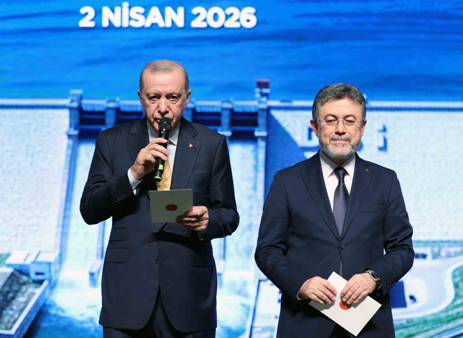 Cumhurbaşkanı Erdoğan: "Geçtiğimiz asırda petrol ve karbon yakıtlar için yapılan mücadele önümüzdeki dönemde su alanında yapılacaktır"
