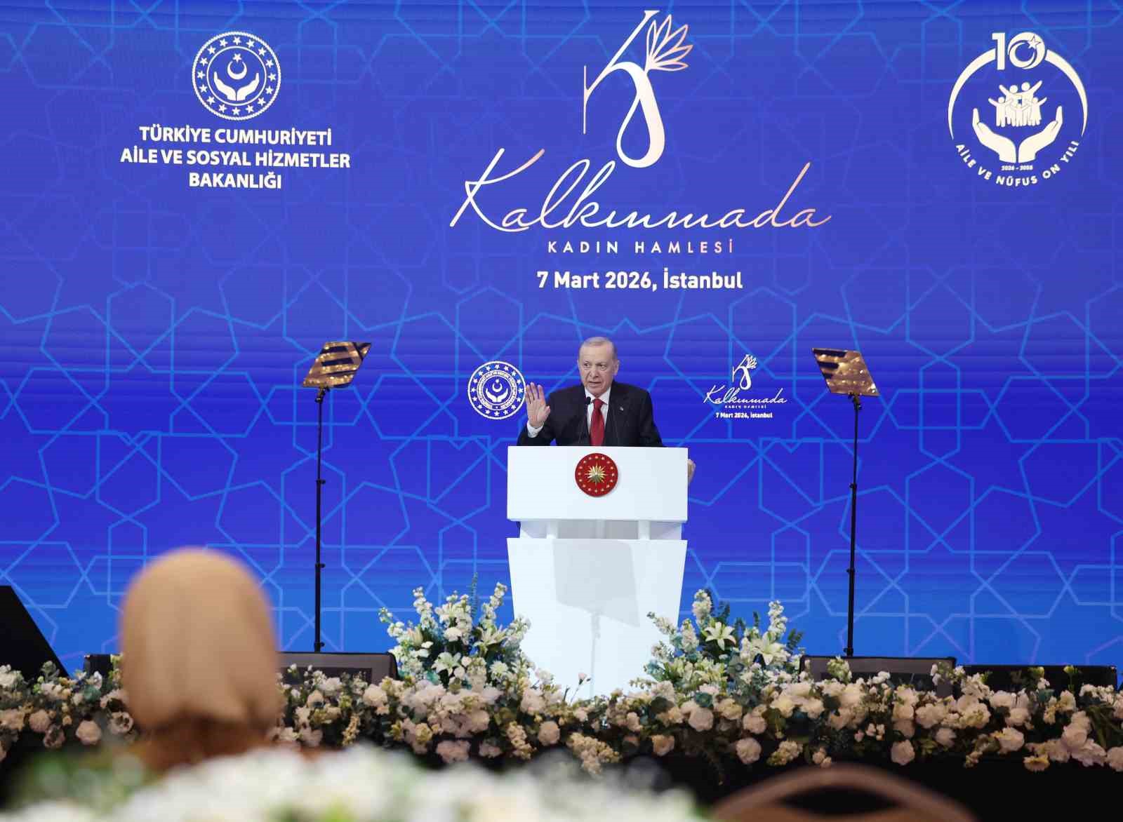 Cumhurbaşkanı Erdoğan: "Her kim, kadına ve çocuğa şiddet uyguluyorsa, zulmediyorsa insanlıktan nasibini almamış demektir"
