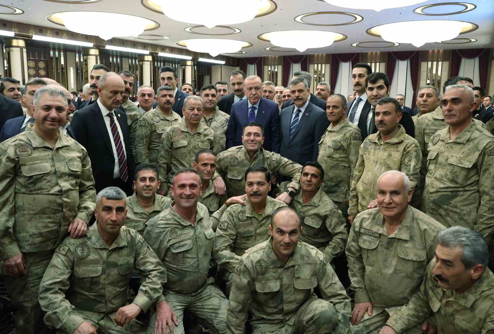 Cumhurbaşkanı Erdoğan: "Her oyunu bozacak, her komployu boşa çıkaracak hazırlığımız var"
