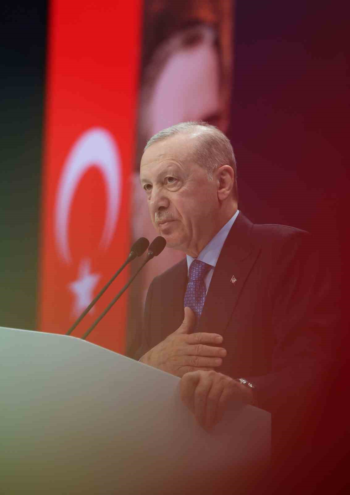 Cumhurbaşkanı Erdoğan: "İran’a yönelik Netanyahu’nun kışkırtmaları ile başlayan Amerika-İsrail saldırılarından üzüntü ve endişe duyuyoruz"
Cumhurbaşkanı Erdoğan: "İran’a yönelik Netanyahu’nun kışkırtmaları ile başlayan Amerika-İsrail saldırılarından üzüntü ve endişe duyuyoruz"