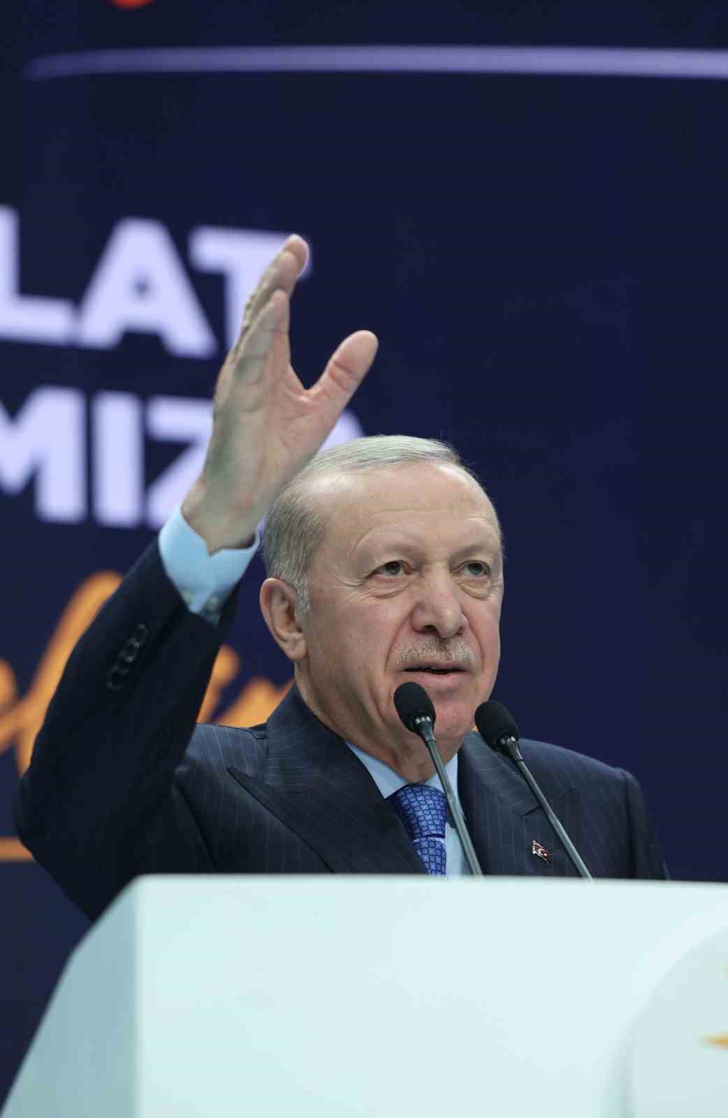 Cumhurbaşkanı Erdoğan: "İran’a yönelik Netanyahu’nun kışkırtmaları ile başlayan Amerika-İsrail saldırılarından üzüntü ve endişe duyuyoruz"
Cumhurbaşkanı Erdoğan: "İran’a yönelik Netanyahu’nun kışkırtmaları ile başlayan Amerika-İsrail saldırılarından üzüntü ve endişe duyuyoruz"