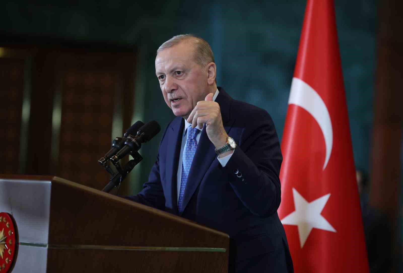 Cumhurbaşkanı Erdoğan: "İsrail; tamamen keyfi sebeplerle Mescid-i Aksa’yı 17 gündür Müslümanların ibadetine kapalı tutuyor"
