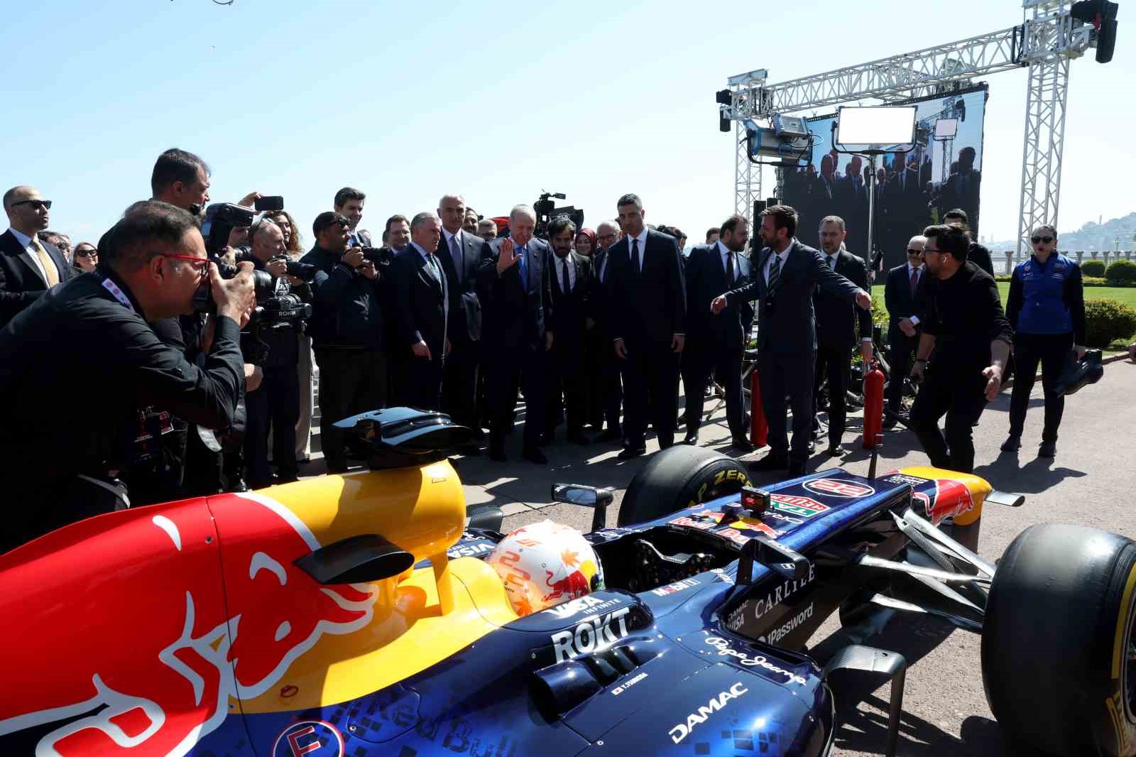 Cumhurbaşkanı Erdoğan: "İstanbul Park 5 dönem boyunca yarışlara ev sahipliği yapacak"
