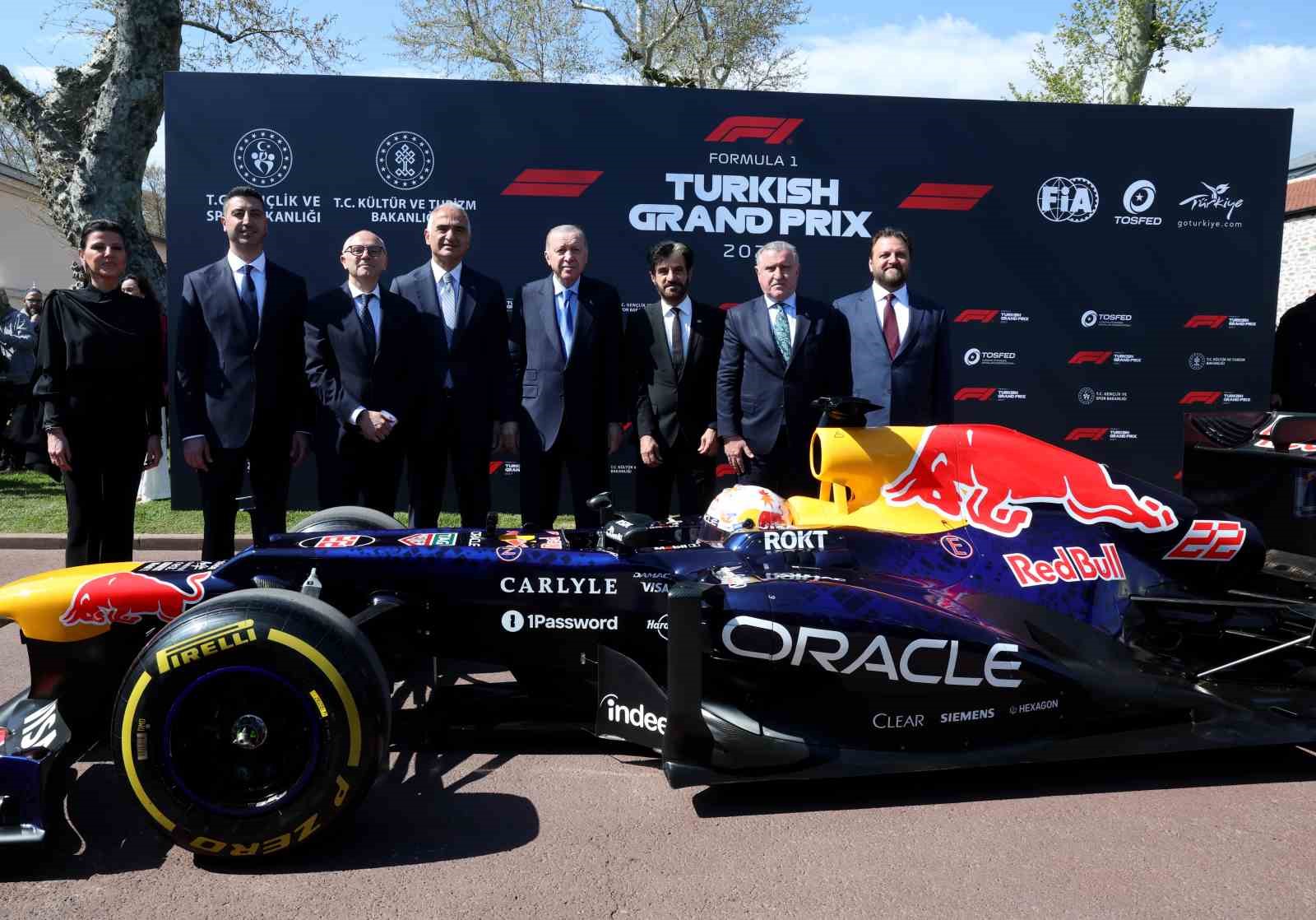 Cumhurbaşkanı Erdoğan: "İstanbul Park 5 dönem boyunca yarışlara ev sahipliği yapacak"
