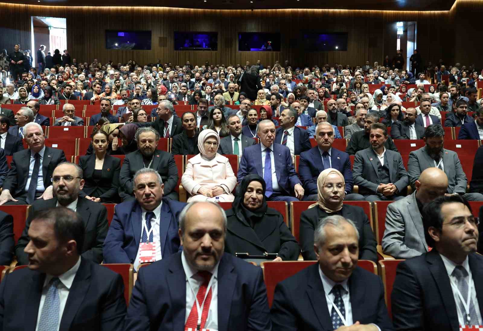 Cumhurbaşkanı Erdoğan İstanbul’da film galasına katıldı
