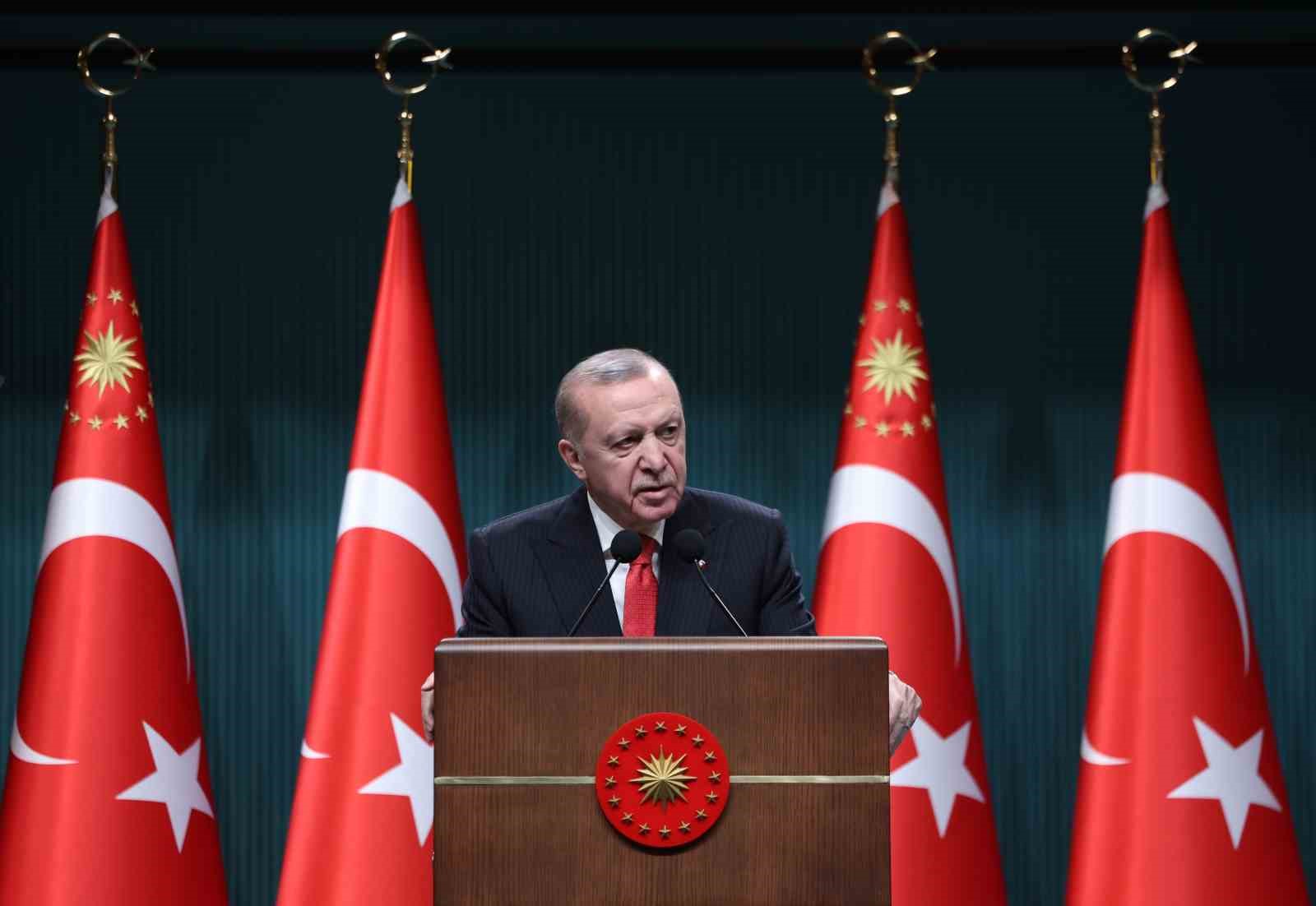 Cumhurbaşkanı Erdoğan: "Milletin kaynaklarıyla kurulan üniversiteler, hiçbir marjinal ideolojinin kurtarılmış bölgesi değildir"
