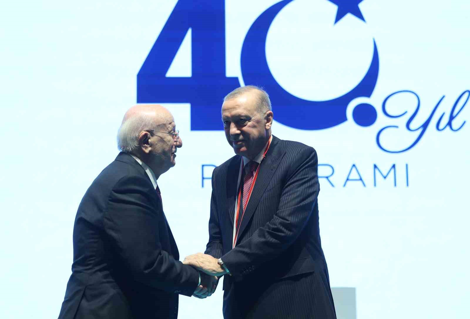 Cumhurbaşkanı Erdoğan: "Muhalefet bir avuç rant şebekesinin gündemine hapsoldu
