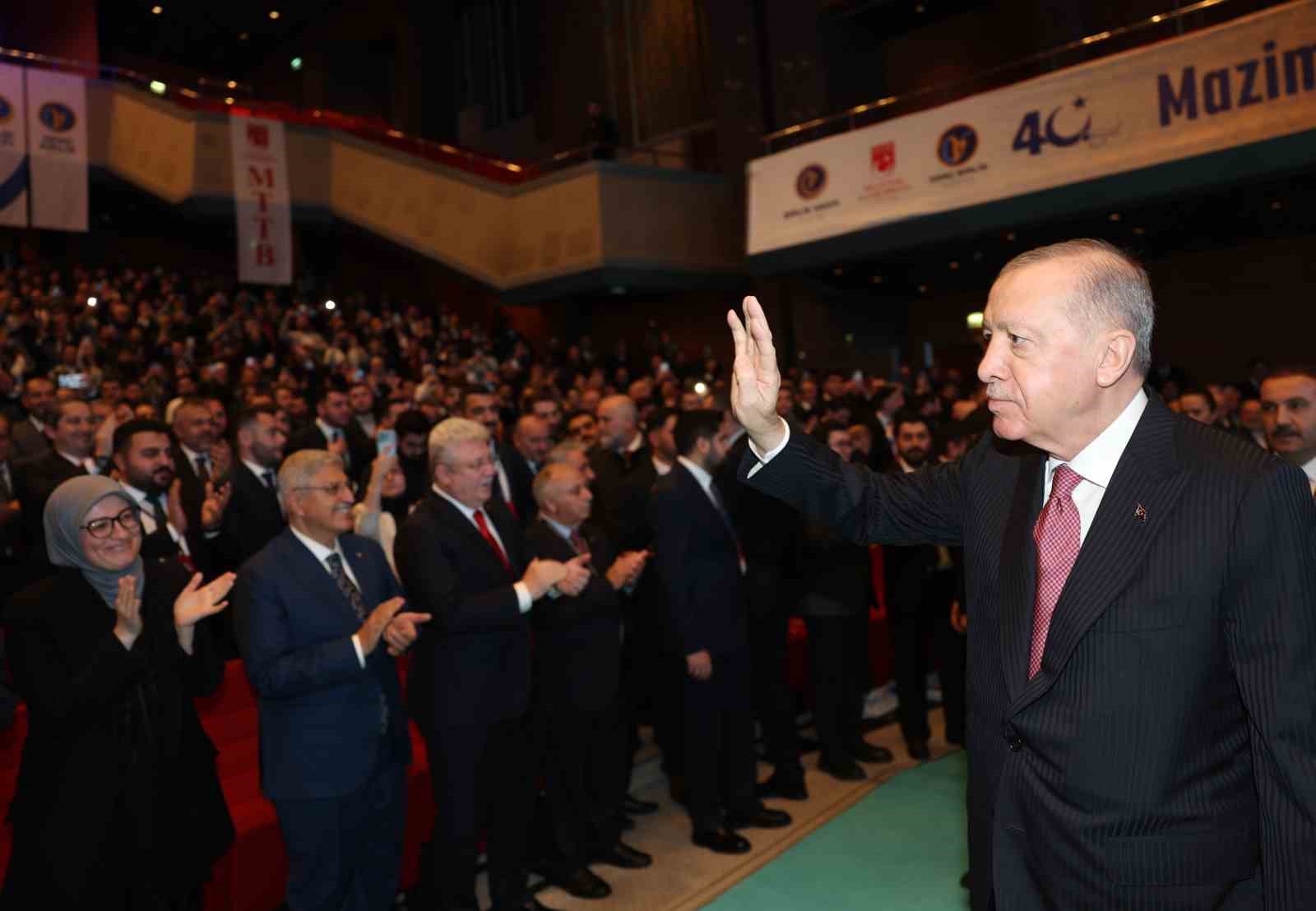 Cumhurbaşkanı Erdoğan: "Muhalefet bir avuç rant şebekesinin gündemine hapsoldu
