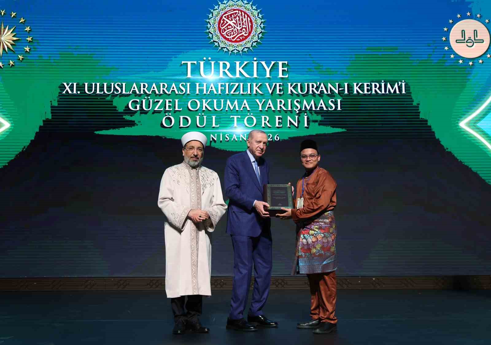 Cumhurbaşkanı Erdoğan: "Müslümanlar olarak zorlu ve sancılı bir dönemden geçiyoruz"
