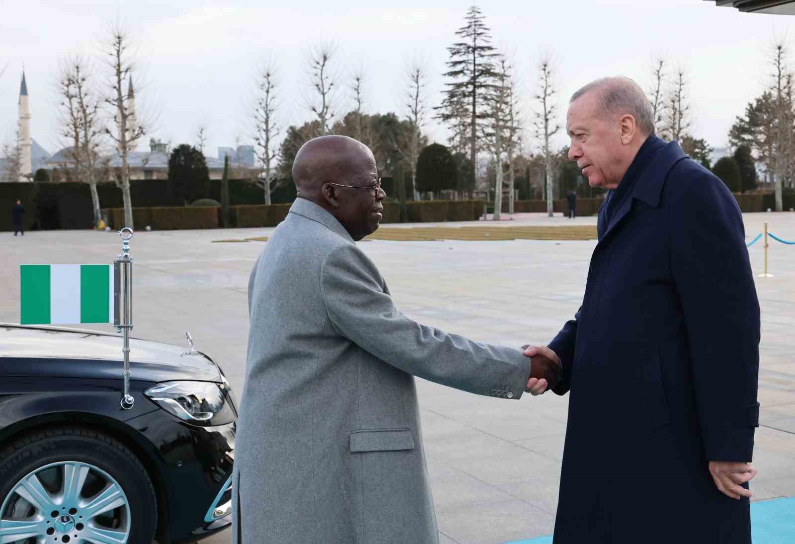 Cumhurbaşkanı Erdoğan, Nijerya Cumhurbaşkanı Tinubu’yu törenle karşıladı
