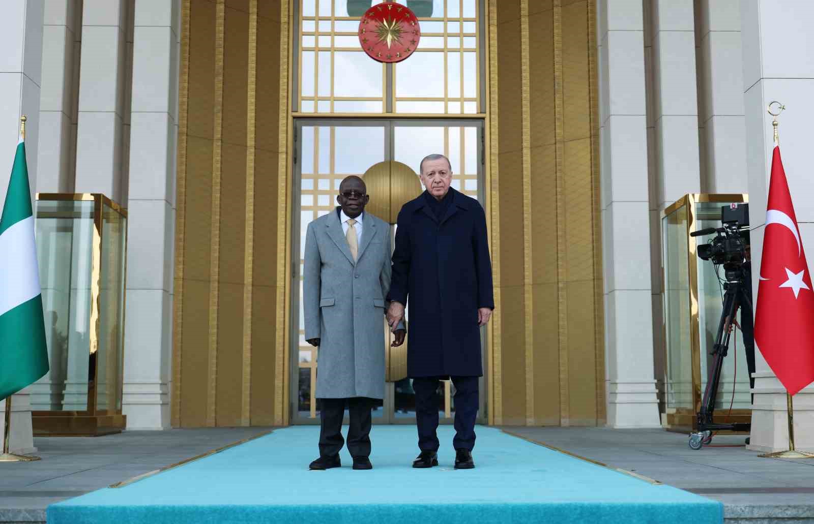 Cumhurbaşkanı Erdoğan, Nijerya Cumhurbaşkanı Tinubu’yu törenle karşıladı
