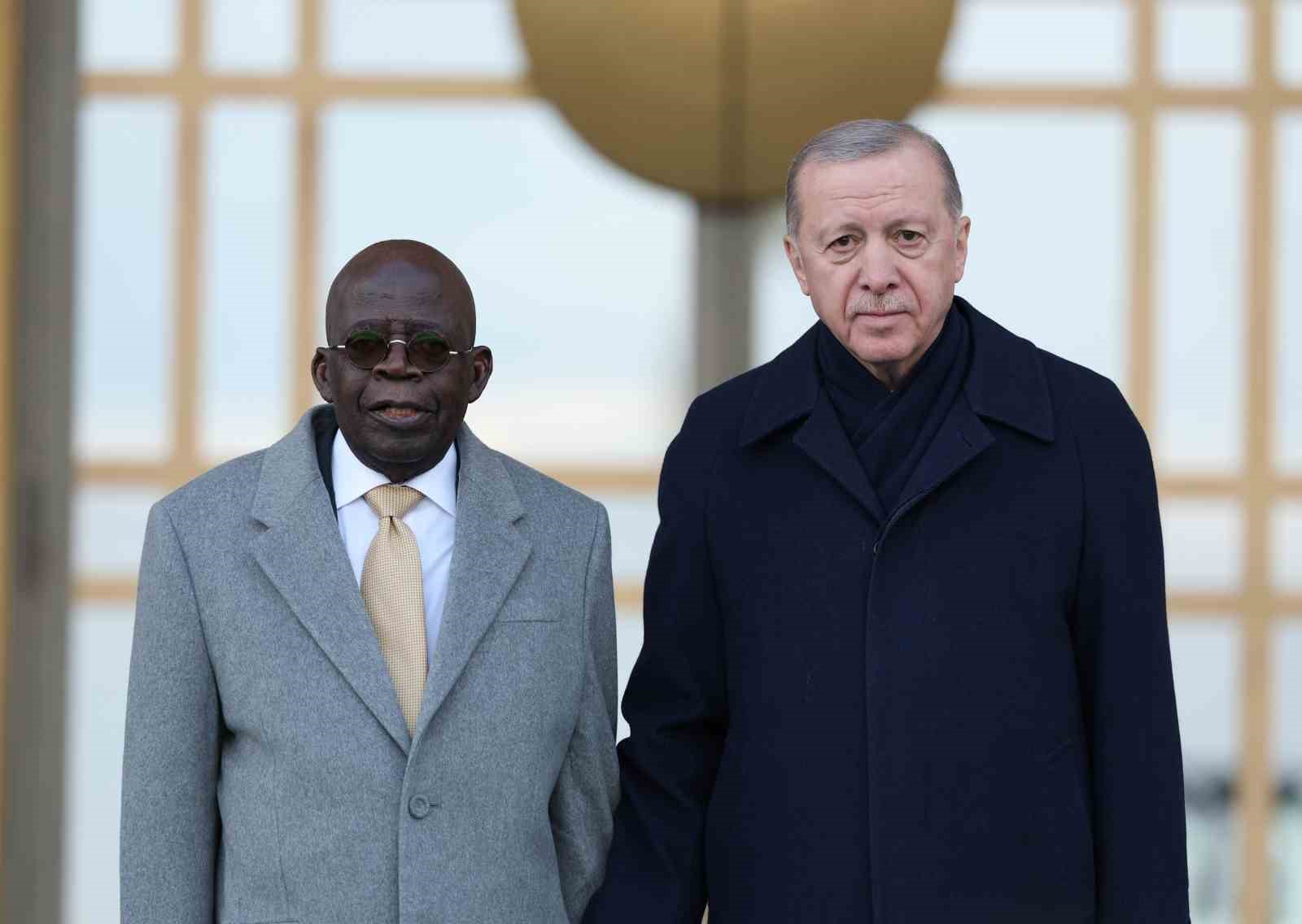 Cumhurbaşkanı Erdoğan, Nijerya Cumhurbaşkanı Tinubu’yu törenle karşıladı
