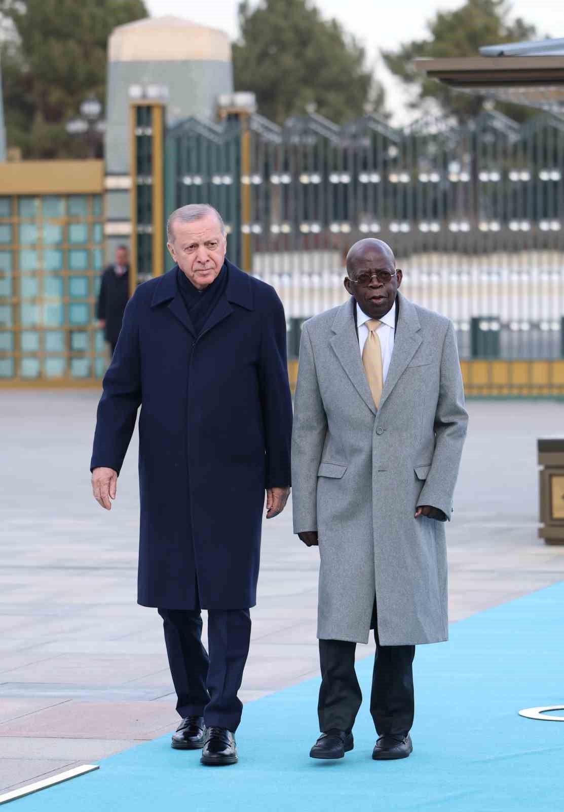 Cumhurbaşkanı Erdoğan, Nijerya Cumhurbaşkanı Tinubu’yu törenle karşıladı
