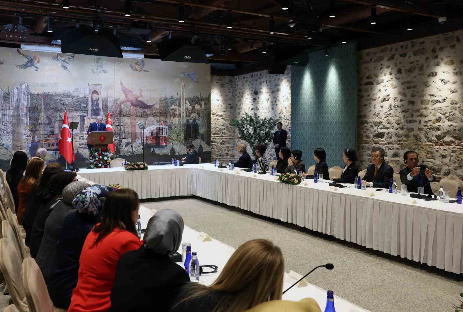 Cumhurbaşkanı Erdoğan: "Ortadoğu coğrafyası son yıllarda, gerçekten sancılı, sıkıntılı ve karanlık günler yaşıyor"
