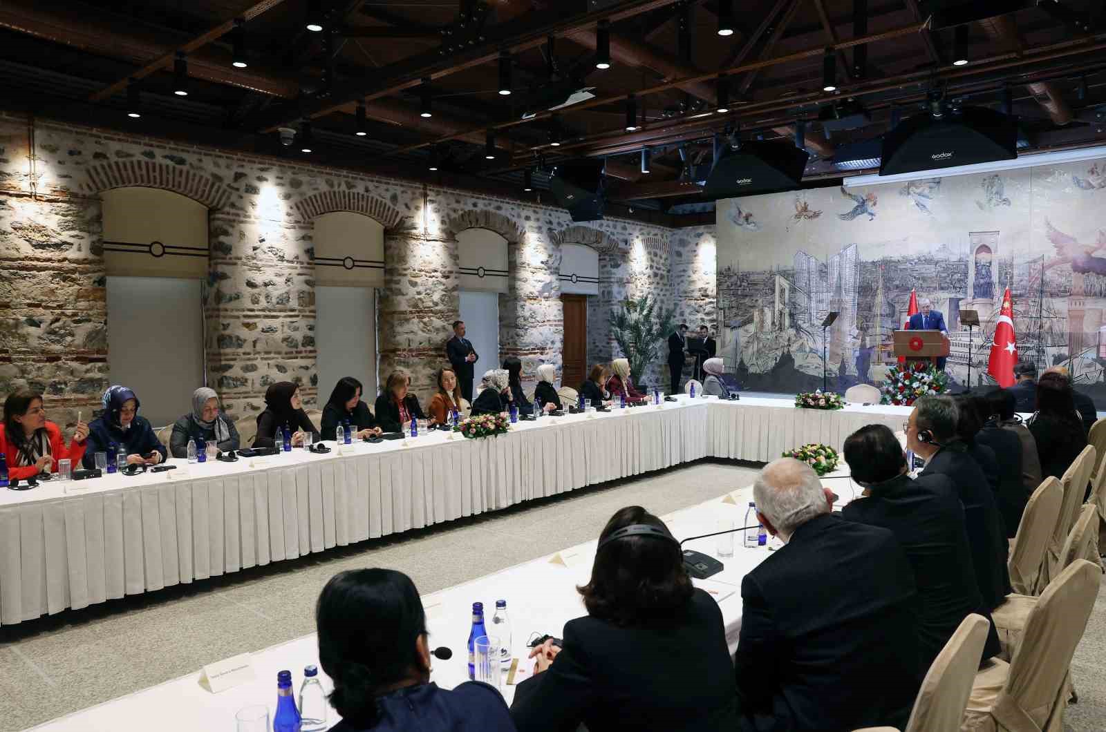 Cumhurbaşkanı Erdoğan: "Ortadoğu coğrafyası son yıllarda, gerçekten sancılı, sıkıntılı ve karanlık günler yaşıyor"
