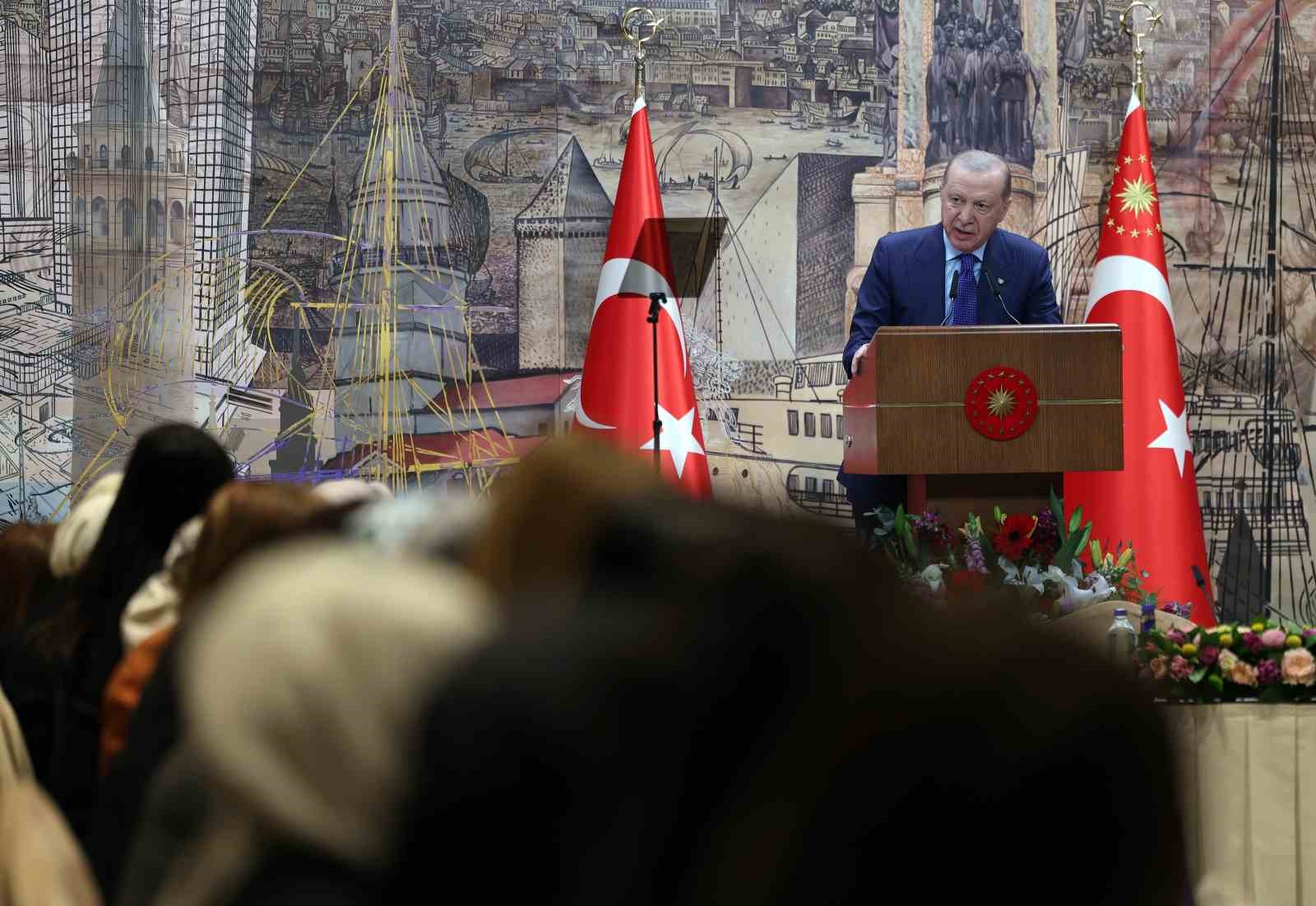 Cumhurbaşkanı Erdoğan: "Ortadoğu coğrafyası son yıllarda, gerçekten sancılı, sıkıntılı ve karanlık günler yaşıyor"

