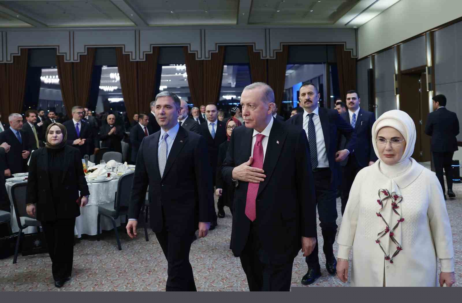 Cumhurbaşkanı Erdoğan: "Savaş uzadıkça maalesef tablo daha da kötüleşecektir"
