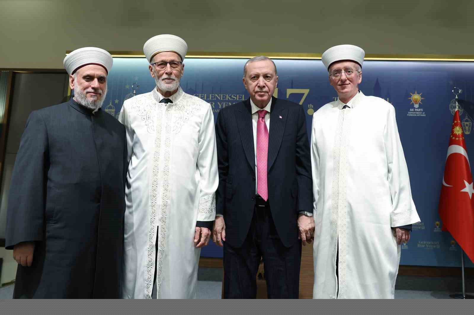 Cumhurbaşkanı Erdoğan: "Savaş uzadıkça maalesef tablo daha da kötüleşecektir"
