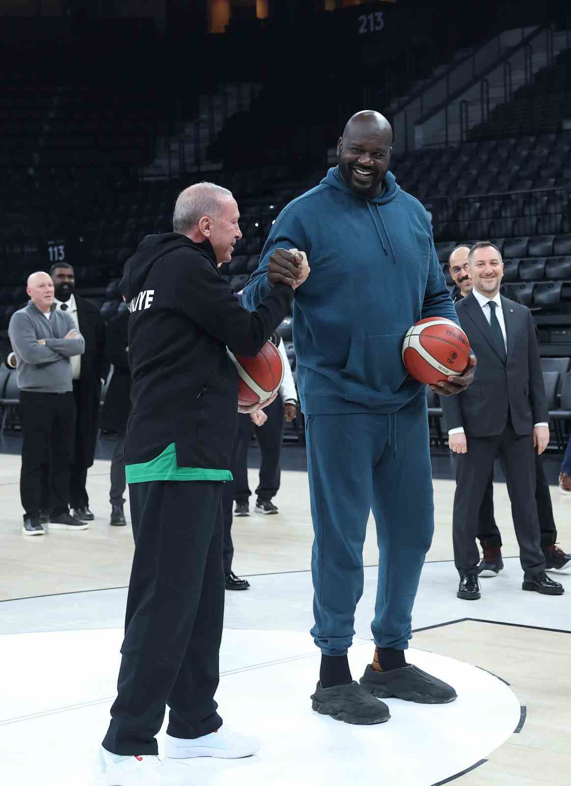 Cumhurbaşkanı Erdoğan, Shaquille O’Neal ile bir araya geldi
