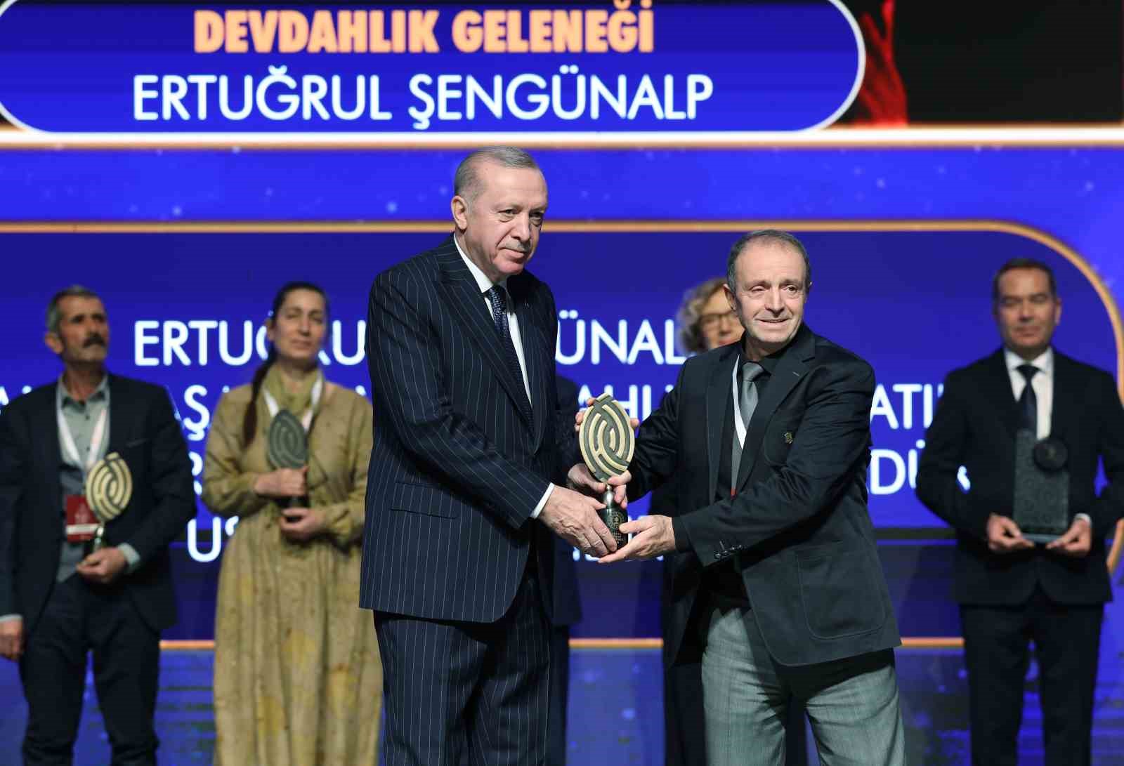 Cumhurbaşkanı Erdoğan: "Son 23 yılda yurt dışına kaçırılan 13 bin 448 eserin ülkemize iadesini sağladık"
