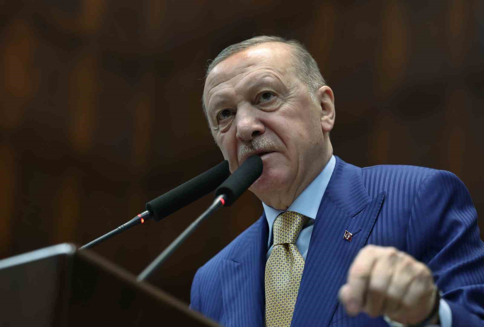Cumhurbaşkanı Erdoğan: "Sürecin yeni aşamasını uhulet ve suhuletle yöneterek Terörsüz Türkiye ve terörsüz bölge hedefimize vasıl olacağız" (2)
Cumhurbaşkanı Erdoğan: "Sürecin yeni aşamasını uhulet ve suhuletle yöneterek Terörsüz Türkiye ve terörsüz bölge hedefimize vasıl olacağız" (2)