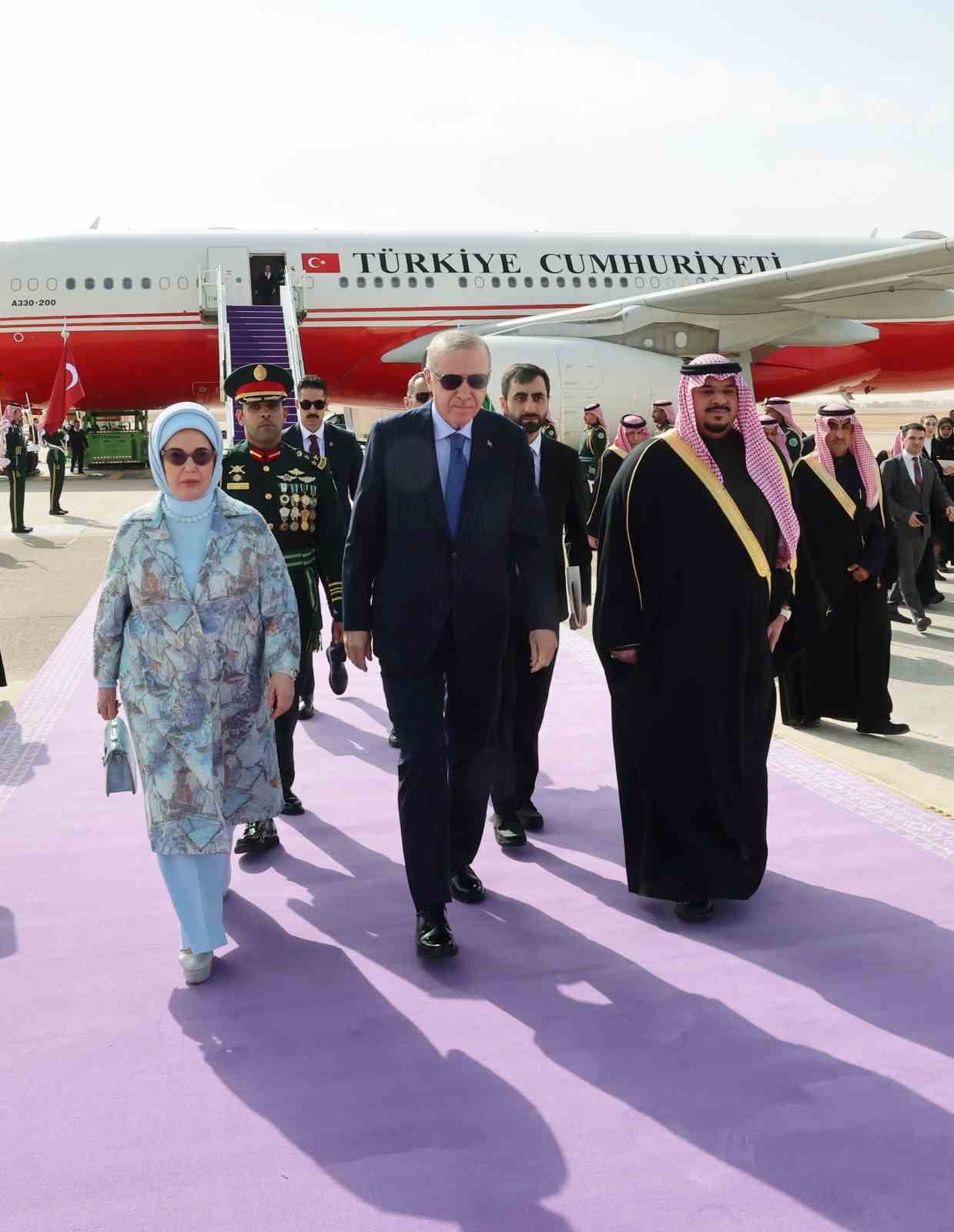 Cumhurbaşkanı Erdoğan, Suudi Arabistan’da

