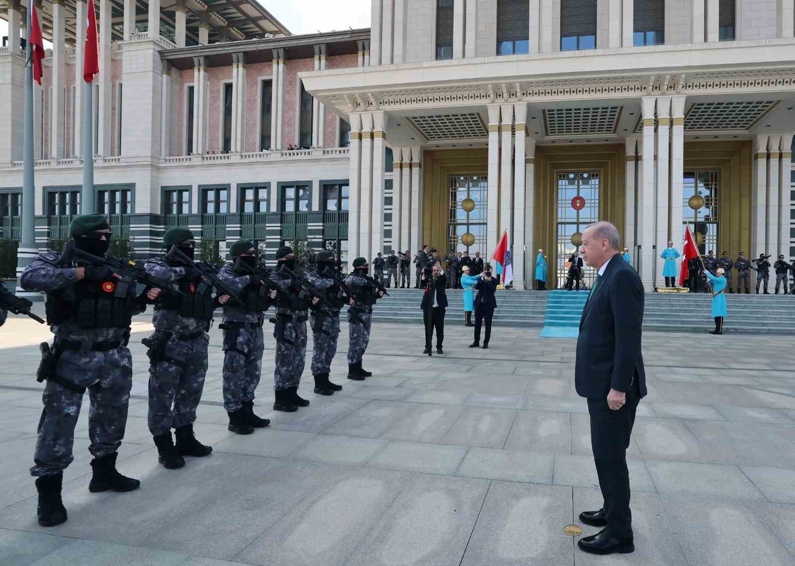 Cumhurbaşkanı Erdoğan Türk Polis Teşkilatı’nın 181. yılını kutladı
