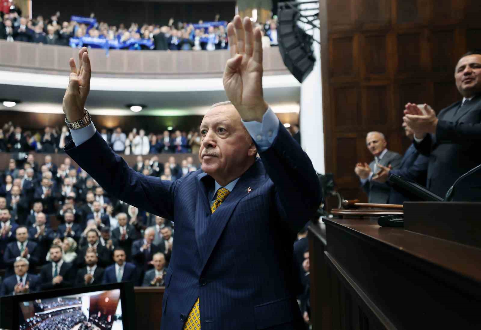 Cumhurbaşkanı Erdoğan: "Türkiye Cumhuriyeti Devleti sıradan bir devlet değildir. Hiçbir güç Türkiye ve Türkiye Cumhurbaşkanı’na parmak sallayamaz"

