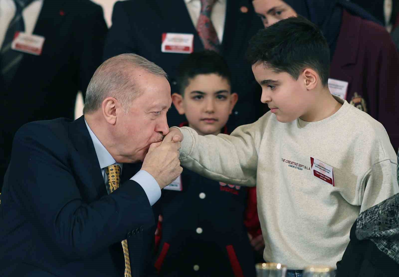 Cumhurbaşkanı Erdoğan: "Türkiye kendi güvenliği için yalnızca sınırları dahilinde değil sınırların ötesinde de her türlü adımı atmaktadır"
