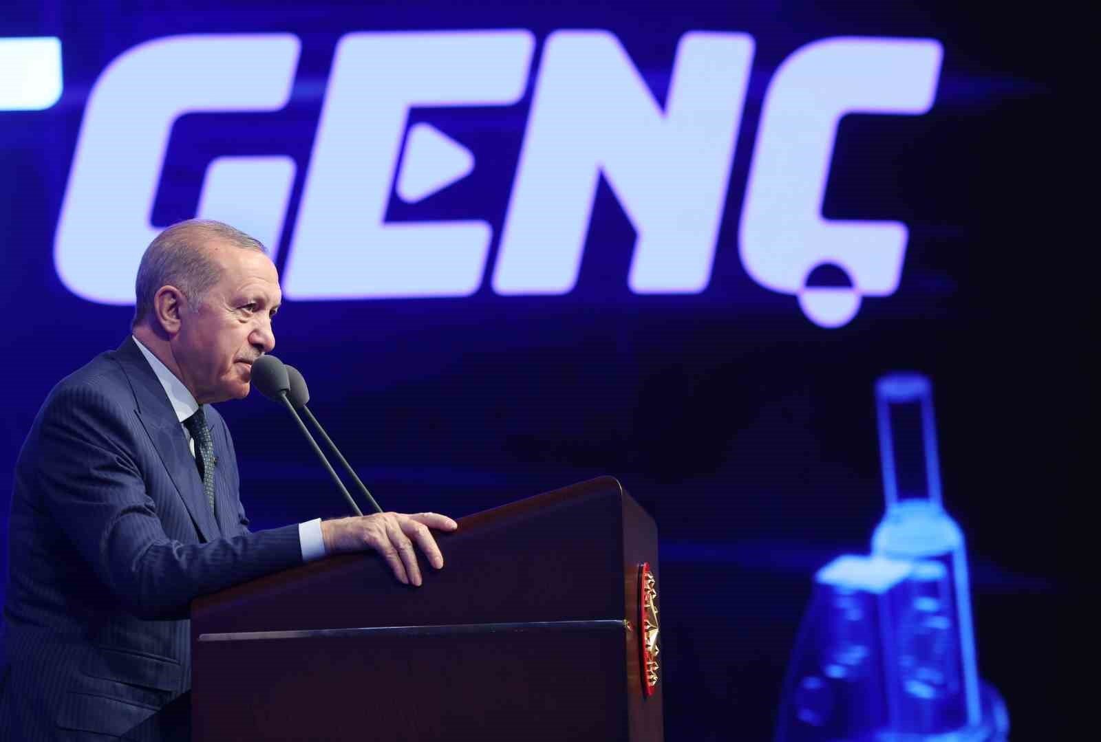 Cumhurbaşkanı Erdoğan: "Türkiye’nin başkentinde yaşayan milyonlarca vatandaşımız kışın ortasında haftalarca susuzluğa mahkum edildi"
