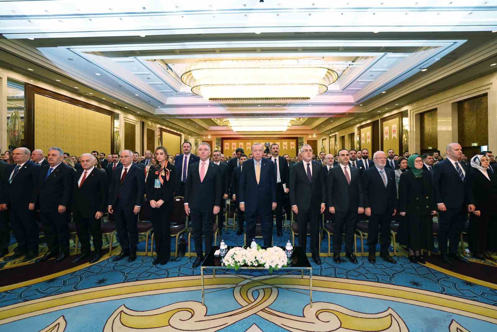 Cumhurbaşkanı Erdoğan: "Yeniden şekillenen dünya düzeninde kutup başlarından birisi inşallah Türkiye’miz olacak"
