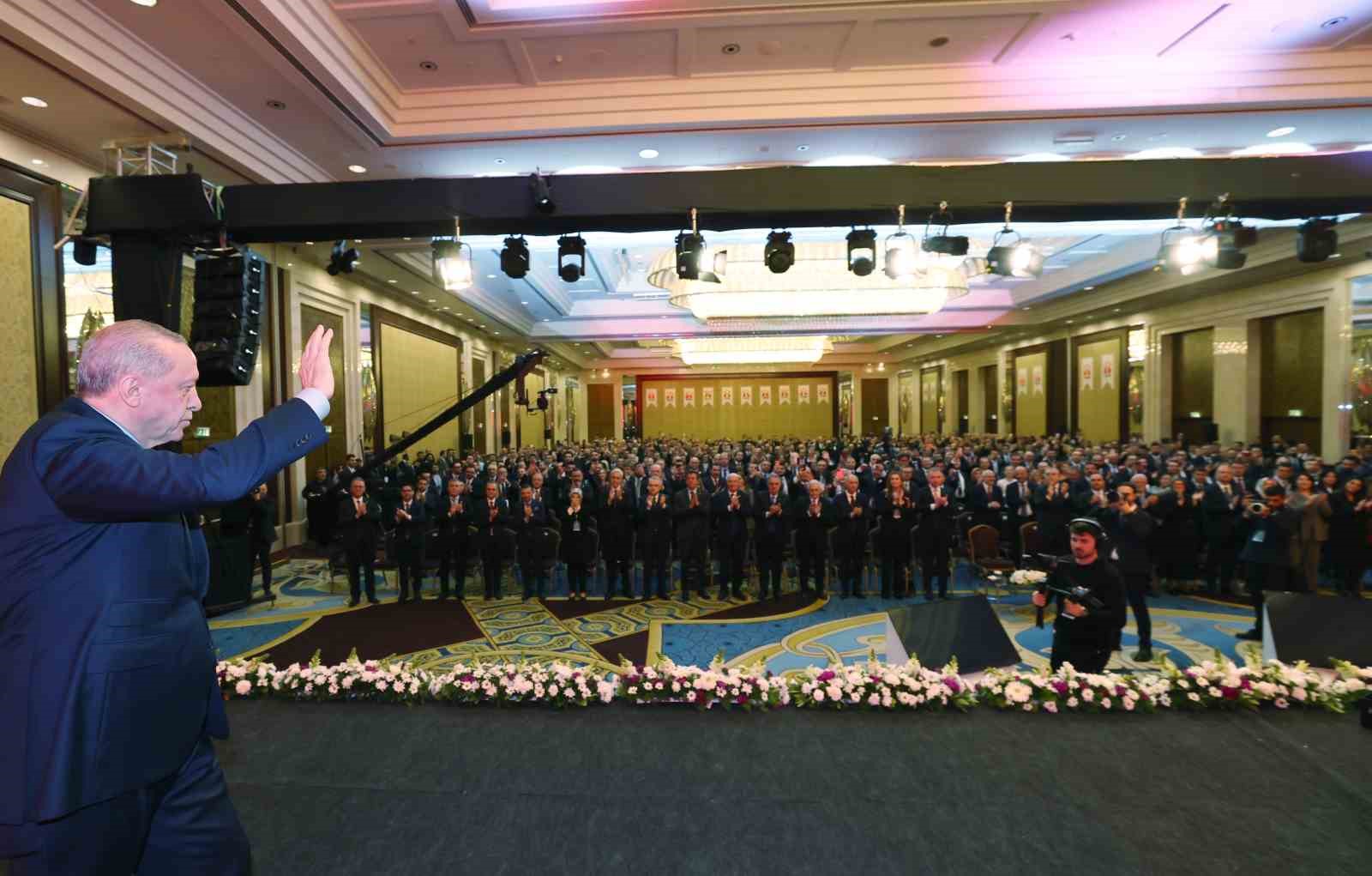 Cumhurbaşkanı Erdoğan: "Yeniden şekillenen dünya düzeninde kutup başlarından birisi inşallah Türkiye’miz olacak"
