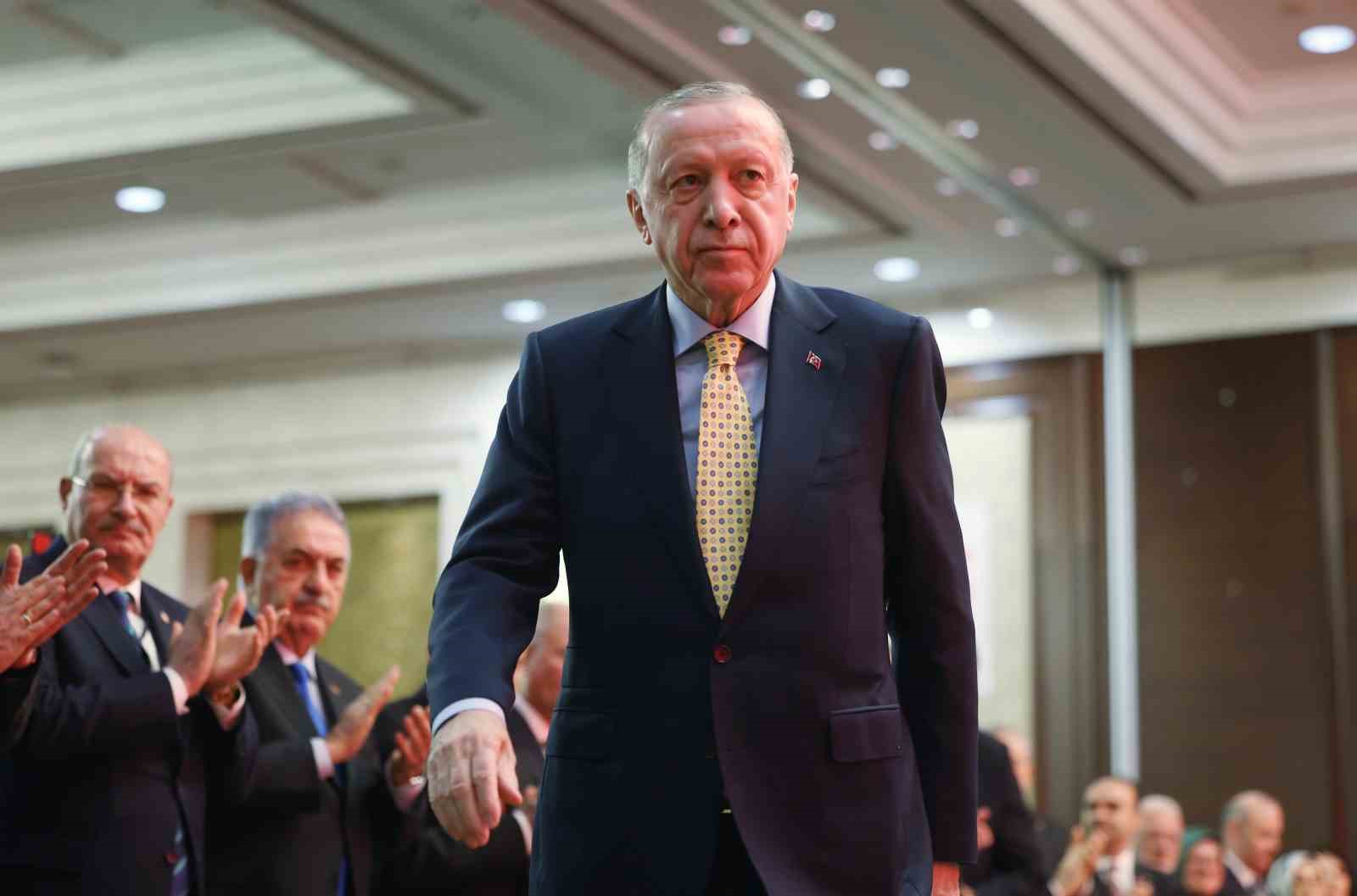 Cumhurbaşkanı Erdoğan: "Yeniden şekillenen dünya düzeninde kutup başlarından birisi inşallah Türkiye’miz olacak"
