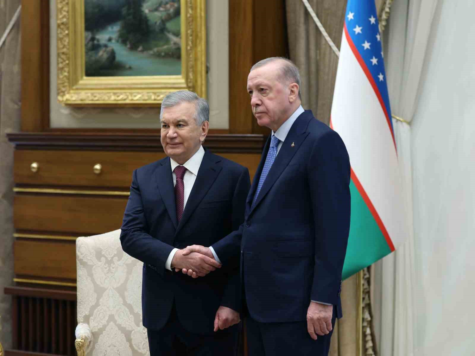 Cumhurbaşkanı Erdoğan: "Yürek yüreğe verdiğimiz müddetçe bulunduğumuz asra Türk dünyasının mührünü vuracağımızdan eminiz"
