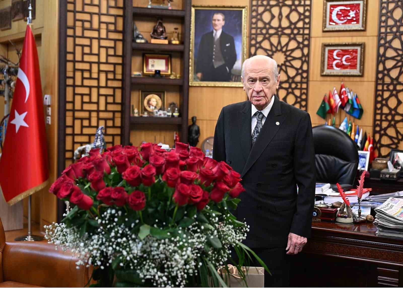 Cumhurbaşkanı Erdoğan’dan MHP Lideri Bahçeli’ye doğum günü ve yeni yıl kutlaması
