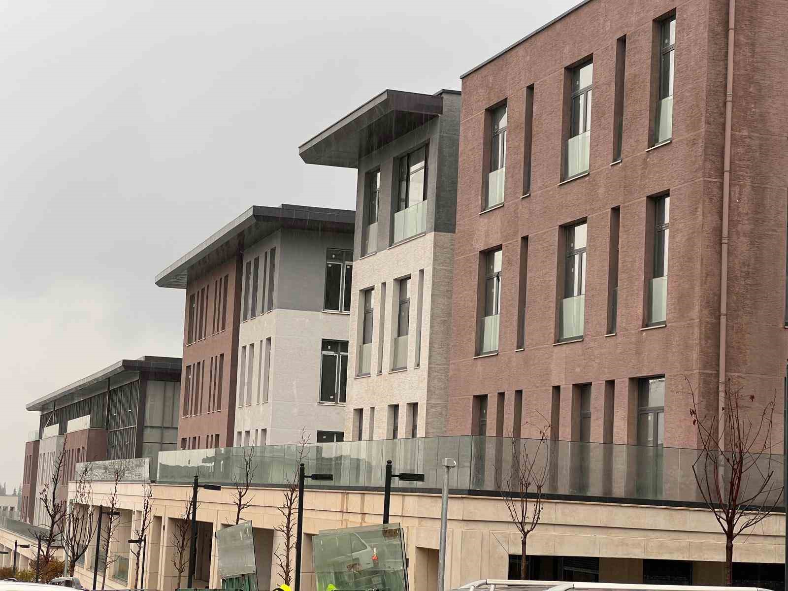 Cumhurbaşkanı Erdoğan’ın açıkladığı konut fiyatları depremzedeleri memnun etti
