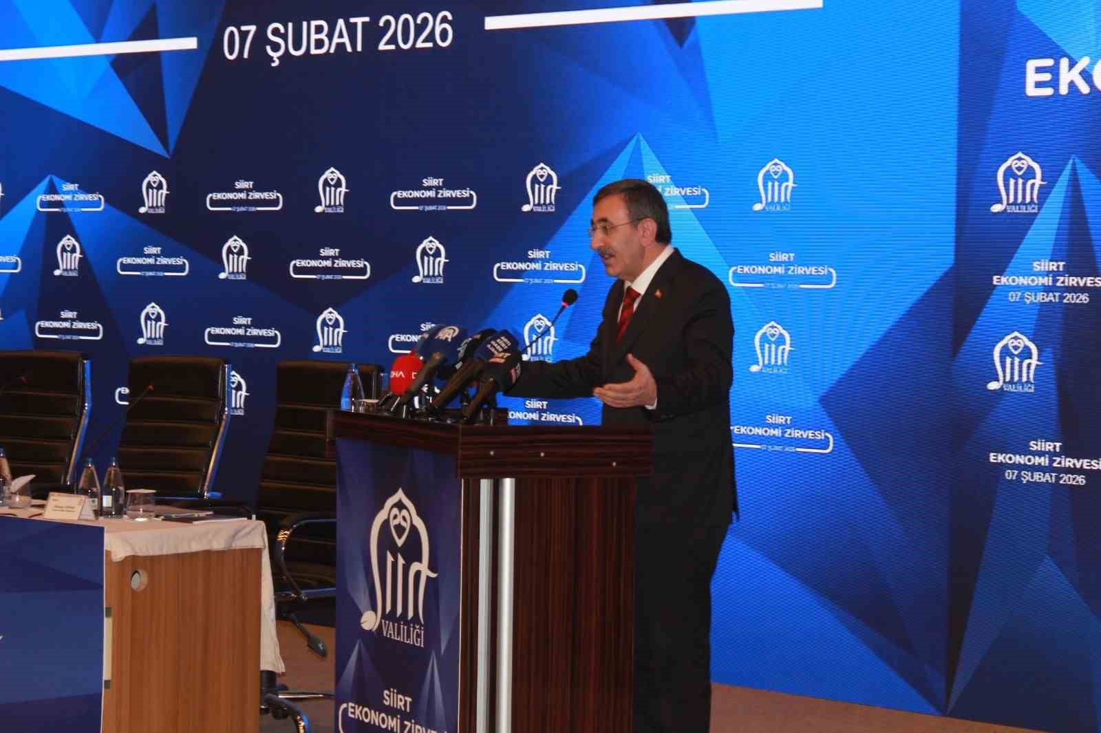 Cumhurbaşkanı Yardımcısı Yılmaz: "Demokrasi diyorsak hepimizin şiddeti, terörü bir kenara koymamız lazım"
