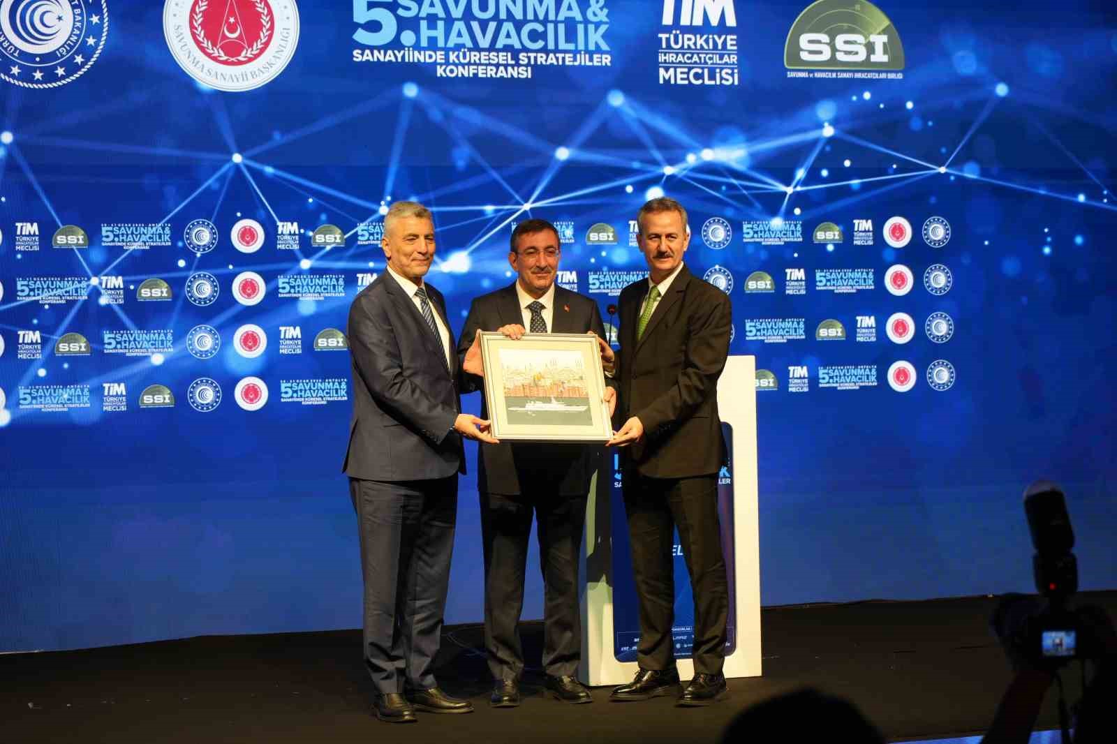 Cumhurbaşkanı Yardımcısı Yılmaz: "Geçmişte paramızı ödediğimiz halde alamadığımız ürünleri bugün dünyaya satıyoruz"
