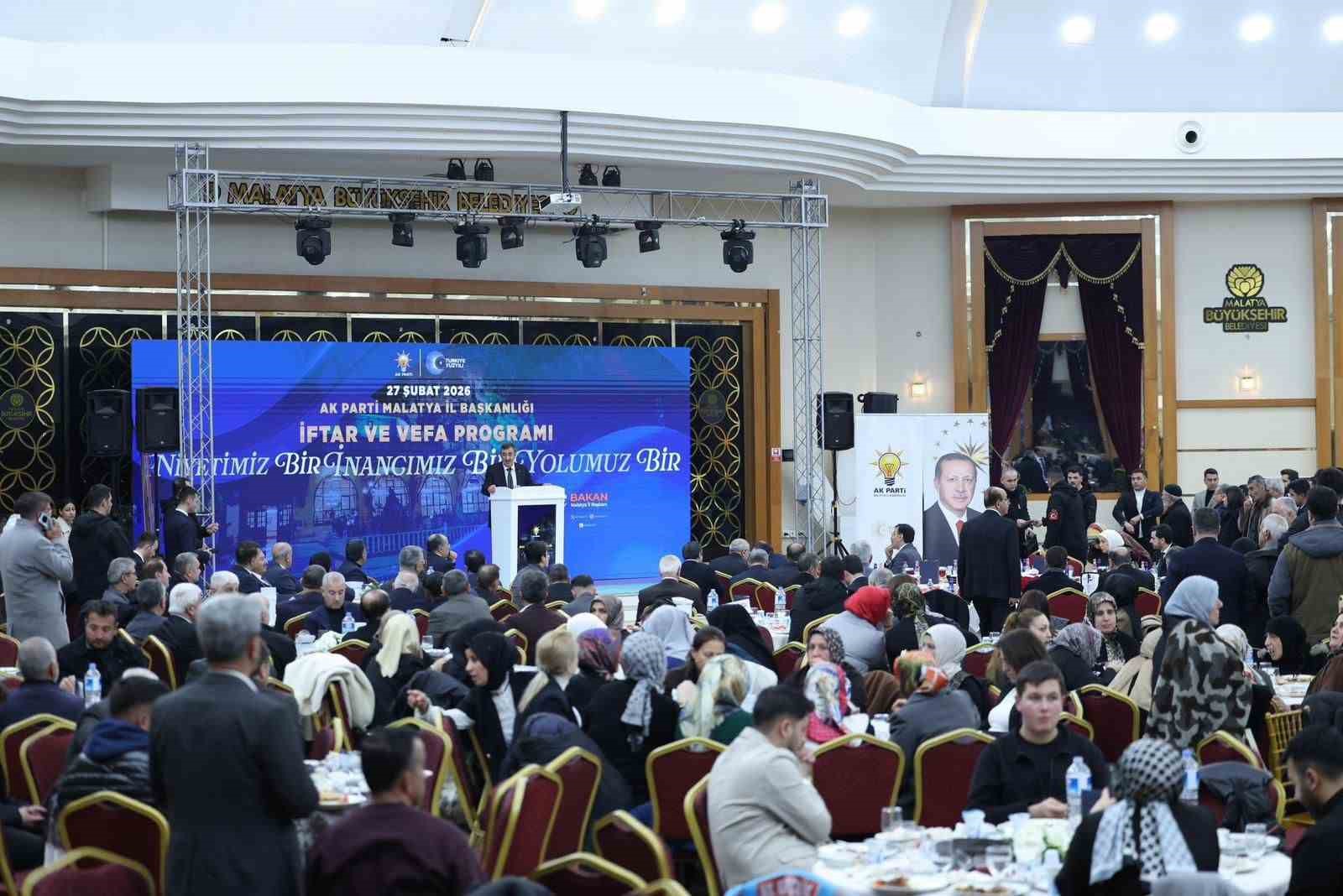 Cumhurbaşkanı Yardımcısı Yılmaz: "Malatya’da yaralar büyük oranda sarıldı"
Cumhurbaşkanı Yardımcısı Yılmaz: "Malatya’da yaralar büyük oranda sarıldı"